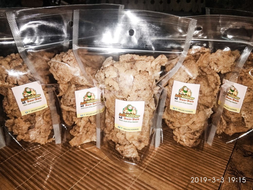 Farida Hanum Kreasikan Kerupuk Berbahan Kacang Merah 